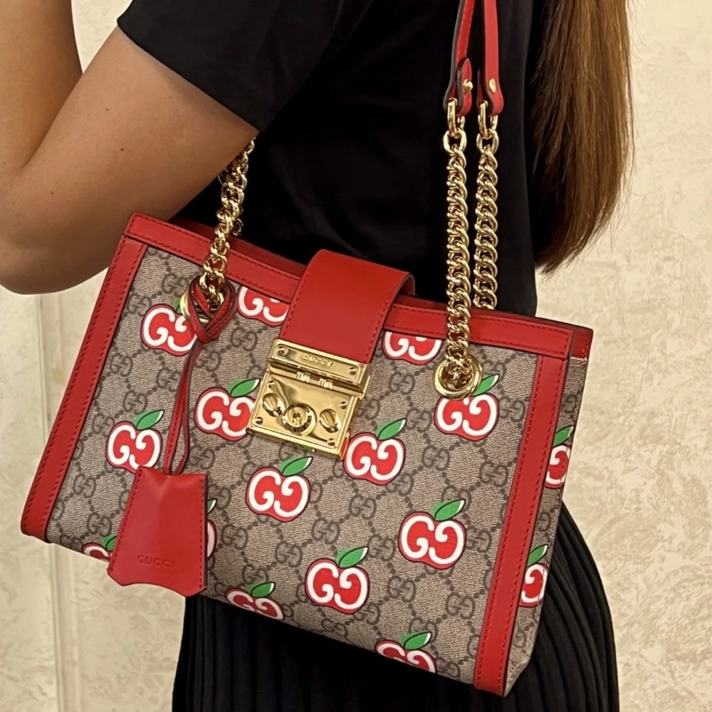 Like New GUCCI🍎 Bag